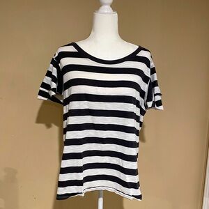 Allison Joy short sleeve - size XL